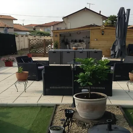 Holiday home Charming Town Centre House With Garden, Cleaning Included Dax