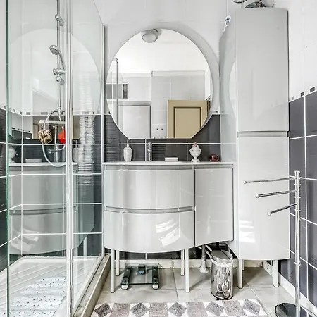 Charming Town Centre House With Garden, Cleaning Included