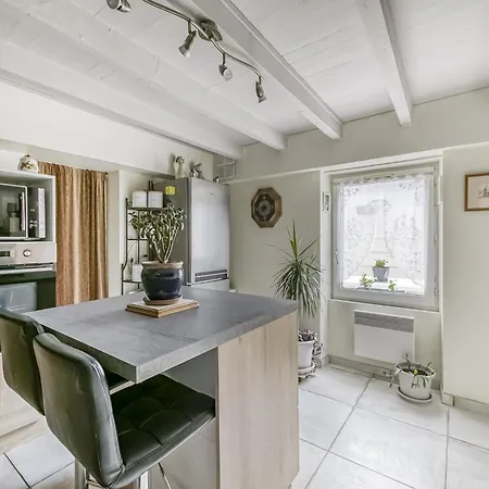 Charming Town Centre House With Garden, Cleaning Included Dax