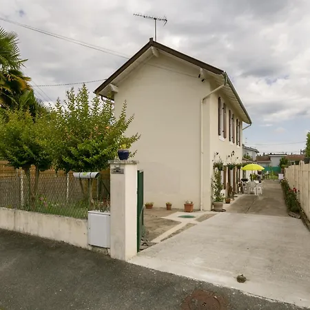 Charming Town Centre House With Garden, Cleaning Included
